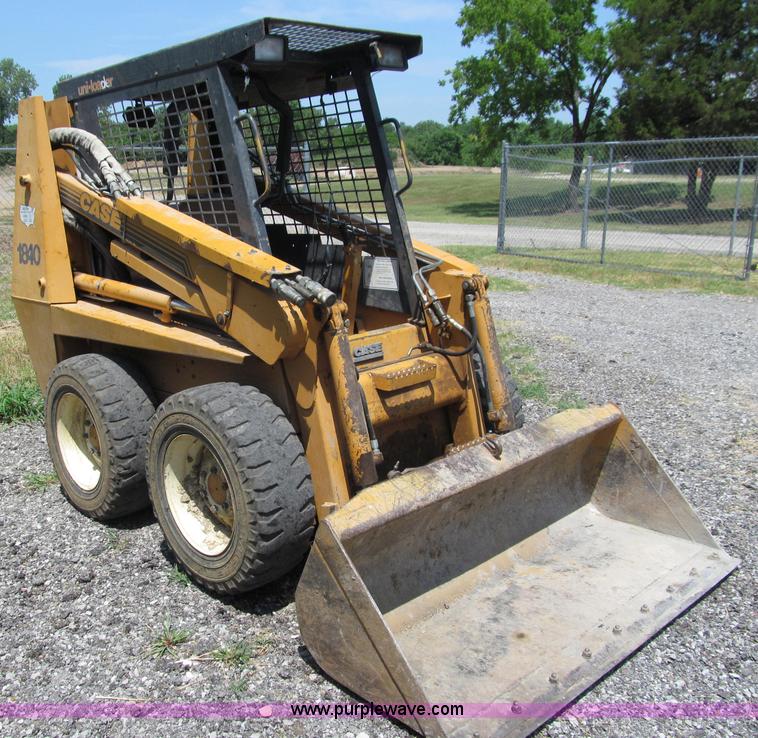 image for item J2668 1996 Case 1840 skid steer
