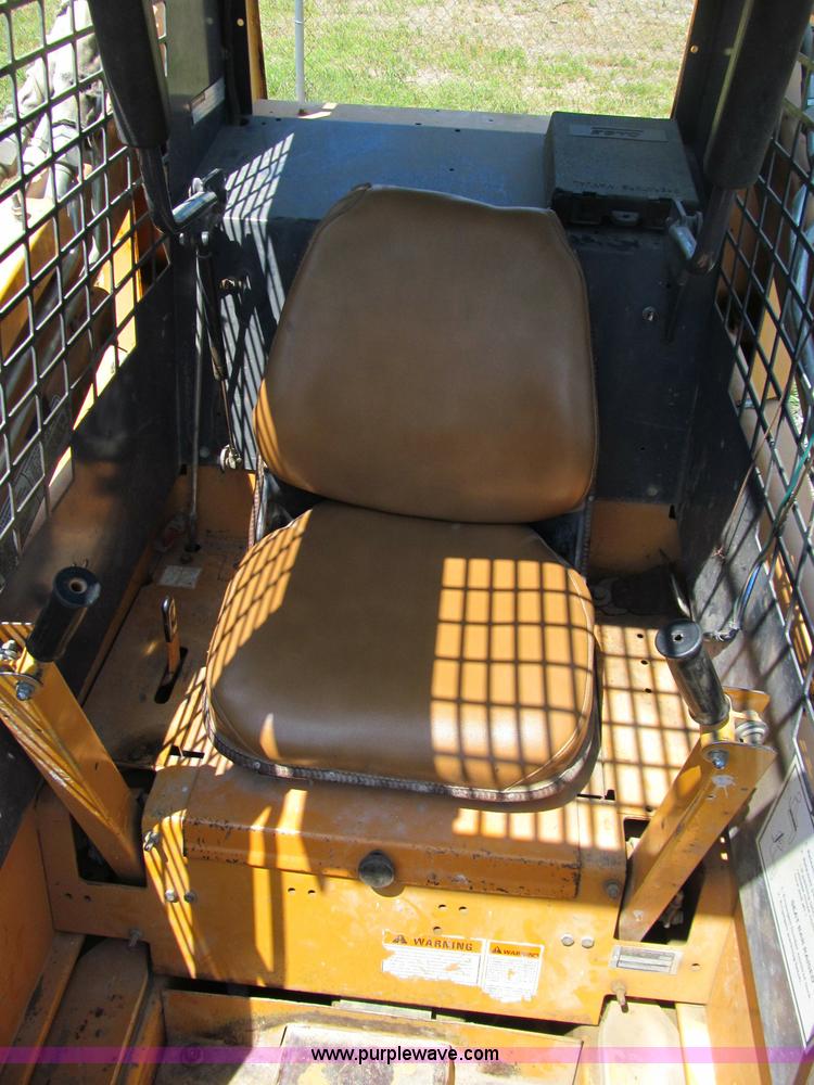 image for item J2668 1996 Case 1840 skid steer