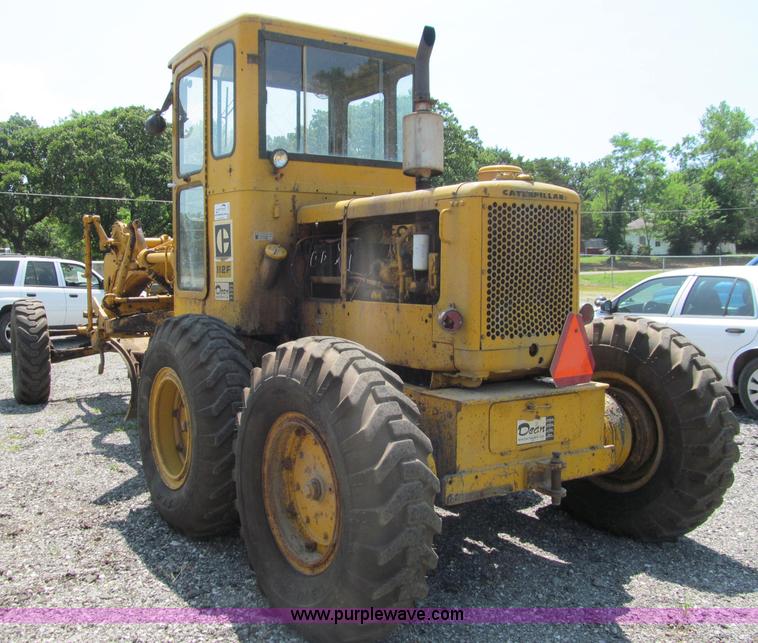 image for item J2669 1973 Caterpillar 112F motor grader