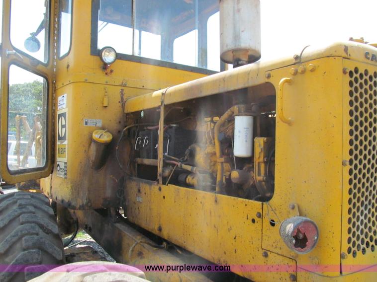 image for item J2669 1973 Caterpillar 112F motor grader