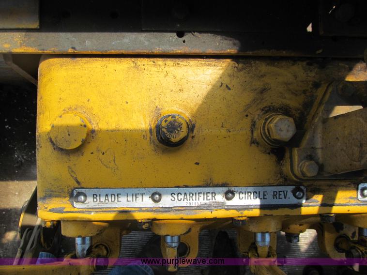image for item J2669 1973 Caterpillar 112F motor grader