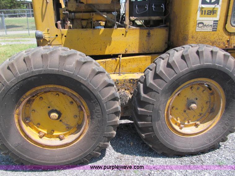 image for item J2669 1973 Caterpillar 112F motor grader