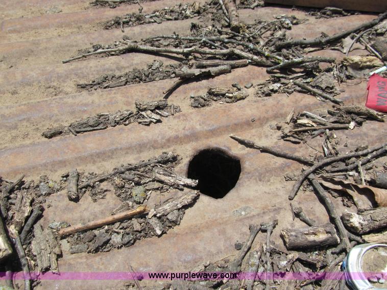 image for item J2670 1988 Ford F250 pickup truck