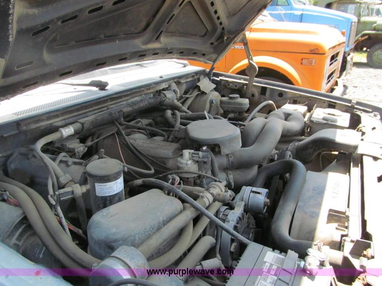 image for item J2670 1988 Ford F250 pickup truck