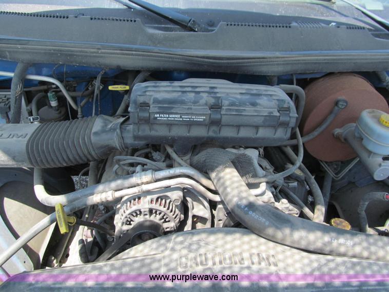 image for item J2671 1998 Dodge Ram 2500 pickup truck