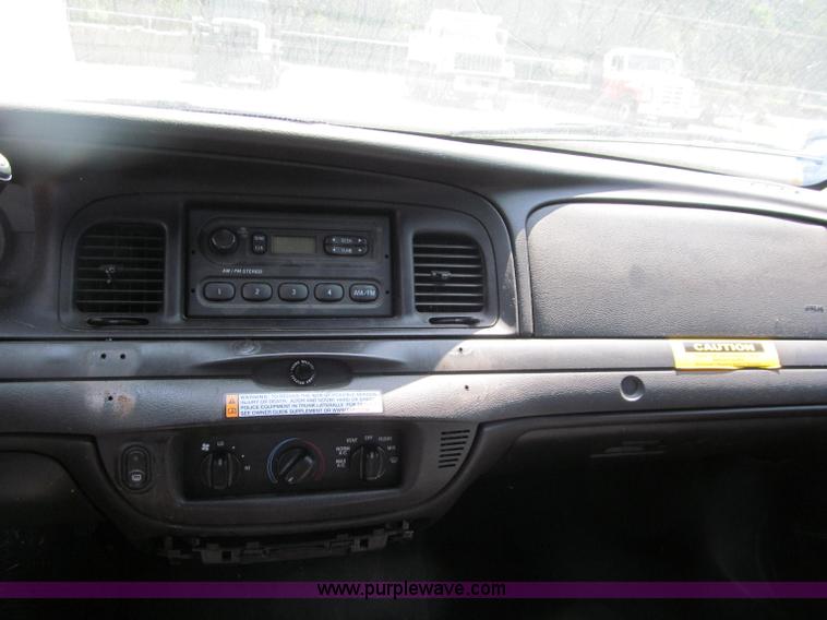 image for item J2676 2009 Ford Crown Victoria Police Interceptor