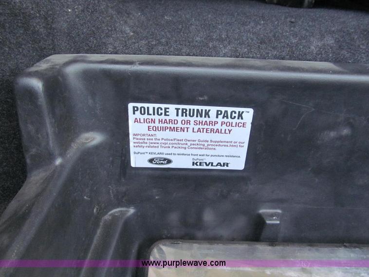 image for item J2676 2009 Ford Crown Victoria Police Interceptor