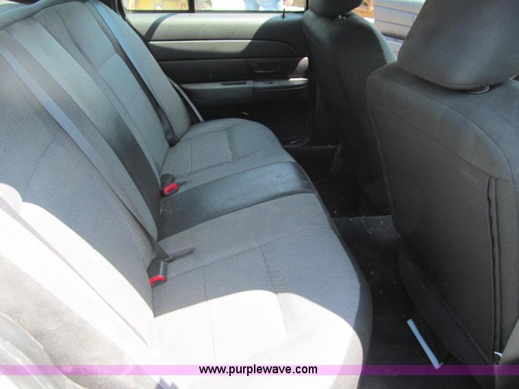 image for item J2676 2009 Ford Crown Victoria Police Interceptor