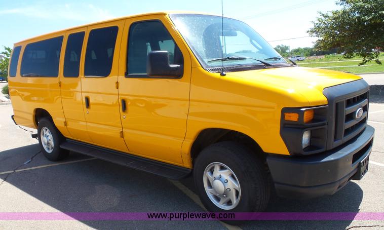 image for item J4844 2014 Ford E350 XL Super Duty Extended van