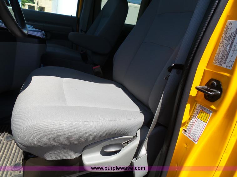 image for item J4844 2014 Ford E350 XL Super Duty Extended van