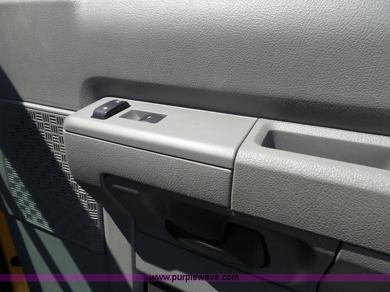image for item J4844 2014 Ford E350 XL Super Duty Extended van