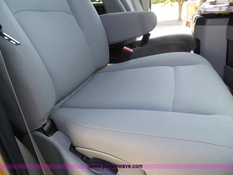 image for item J4844 2014 Ford E350 XL Super Duty Extended van