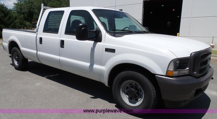 image for item J4855 2002 Ford F350 Super Duty XL Crew Cab pickup truck
