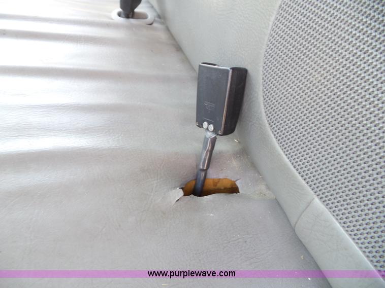 image for item J4855 2002 Ford F350 Super Duty XL Crew Cab pickup truck