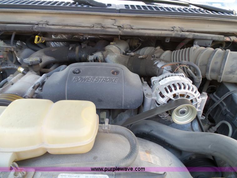 image for item J4855 2002 Ford F350 Super Duty XL Crew Cab pickup truck