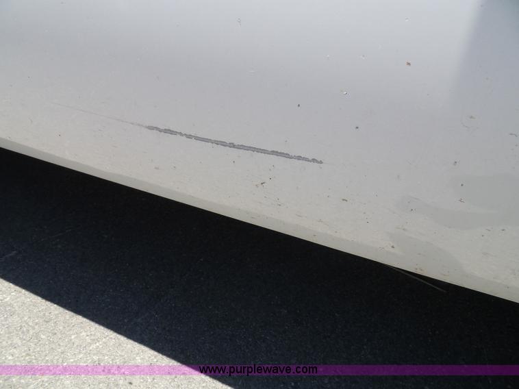 image for item J4855 2002 Ford F350 Super Duty XL Crew Cab pickup truck