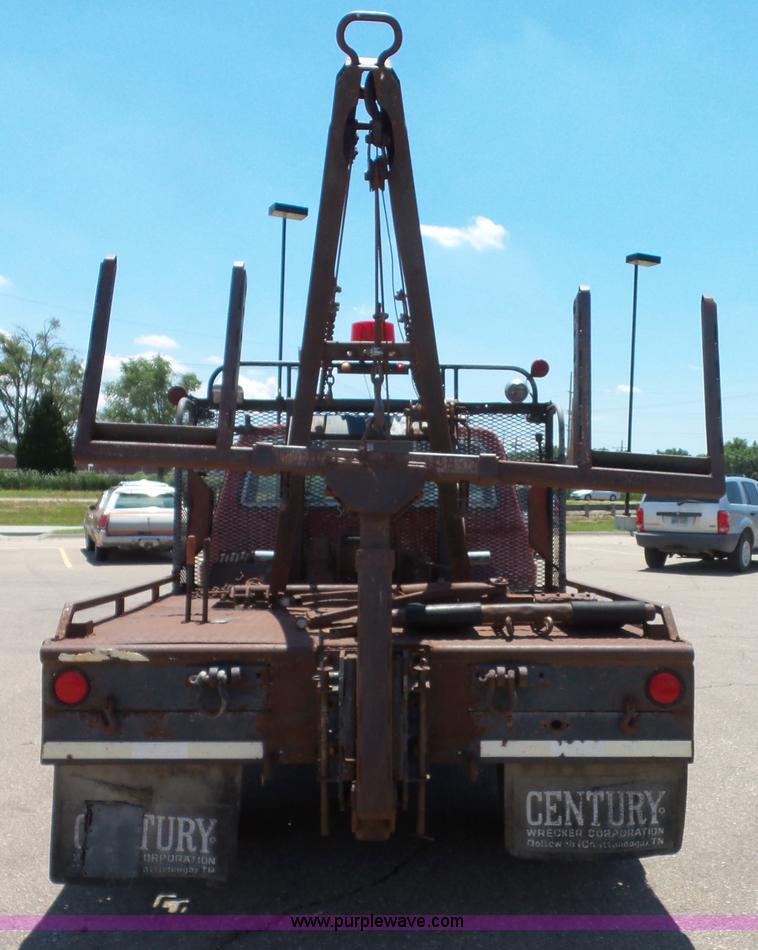 image for item J4856 1979 Ford F350 Custom tow truck