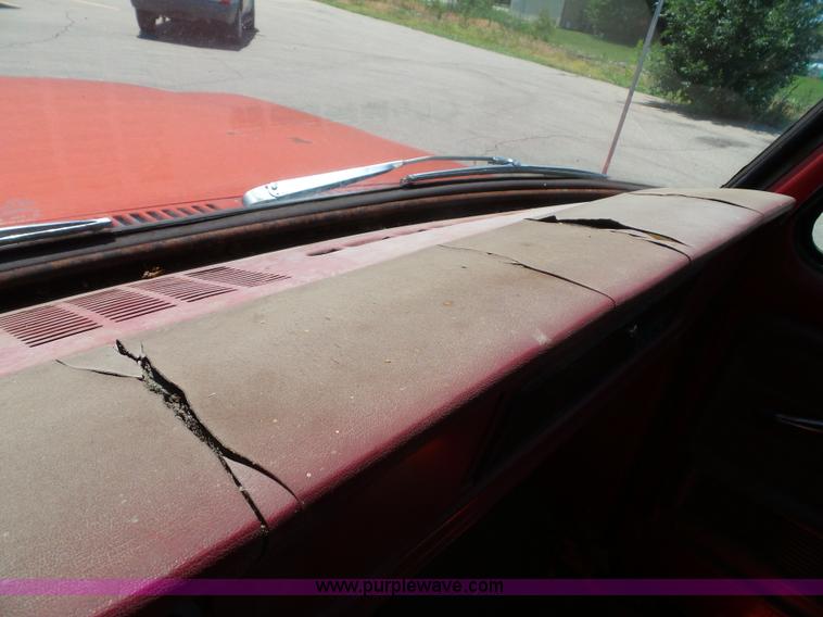 image for item J4856 1979 Ford F350 Custom tow truck