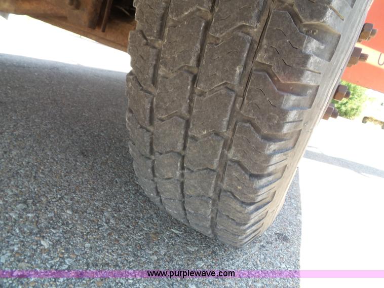 image for item J4856 1979 Ford F350 Custom tow truck