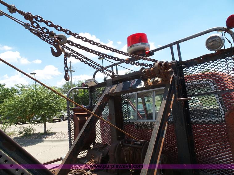 image for item J4856 1979 Ford F350 Custom tow truck