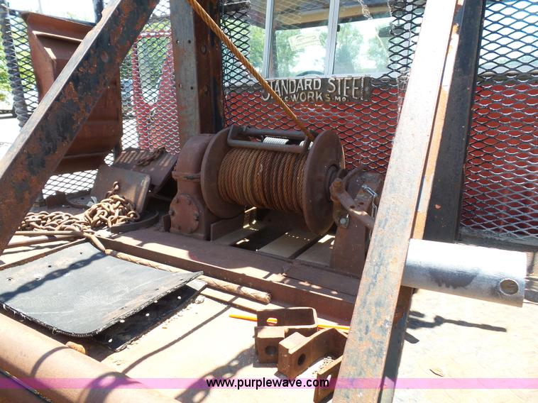 image for item J4856 1979 Ford F350 Custom tow truck