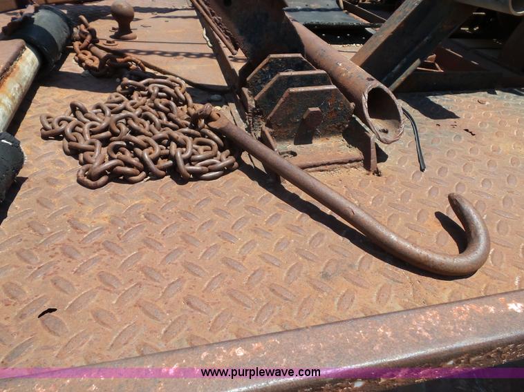 image for item J4856 1979 Ford F350 Custom tow truck