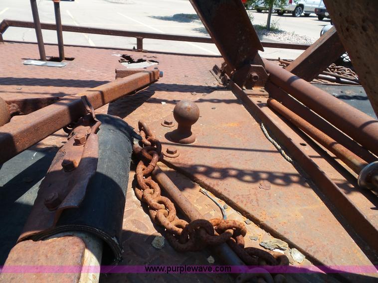 image for item J4856 1979 Ford F350 Custom tow truck