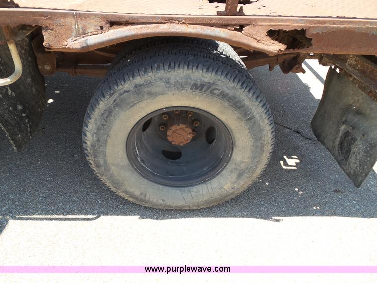 image for item J4856 1979 Ford F350 Custom tow truck