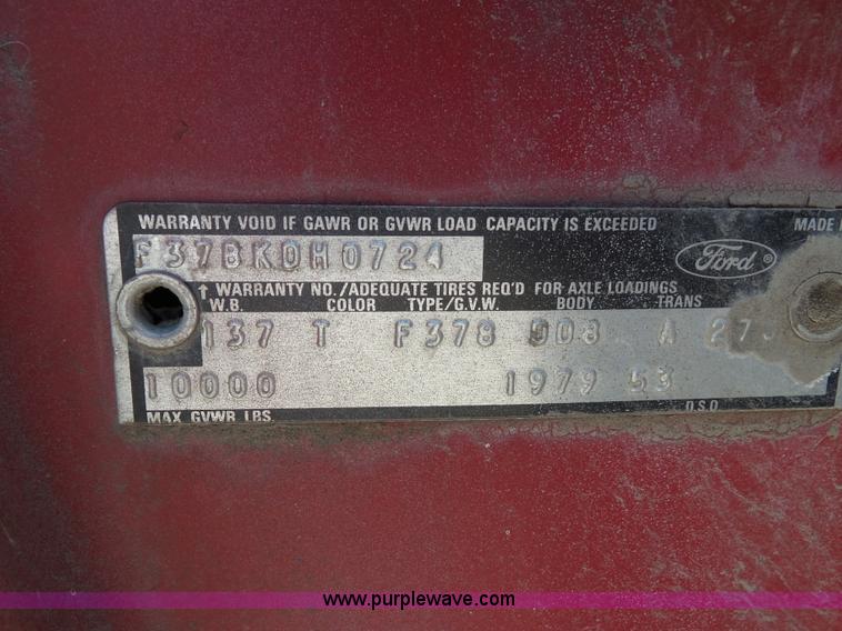 image for item J4856 1979 Ford F350 Custom tow truck