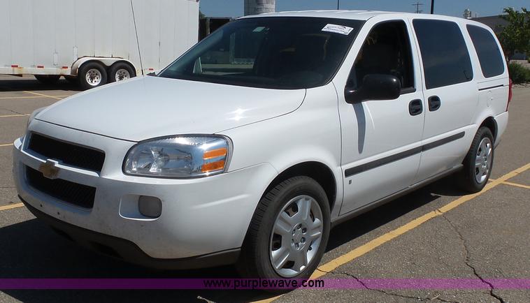 image for item J4860 2008 Chevrolet Uplander LS Ext. van