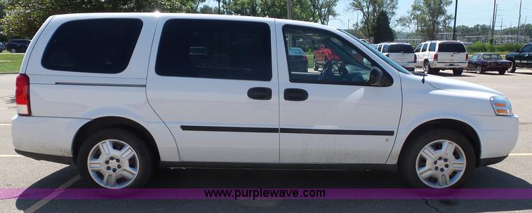 image for item J4860 2008 Chevrolet Uplander LS Ext. van