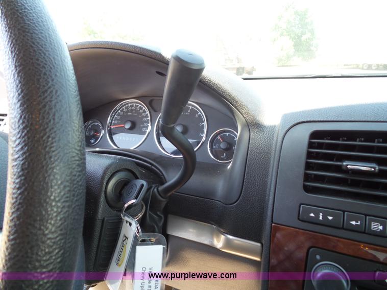 image for item J4860 2008 Chevrolet Uplander LS Ext. van