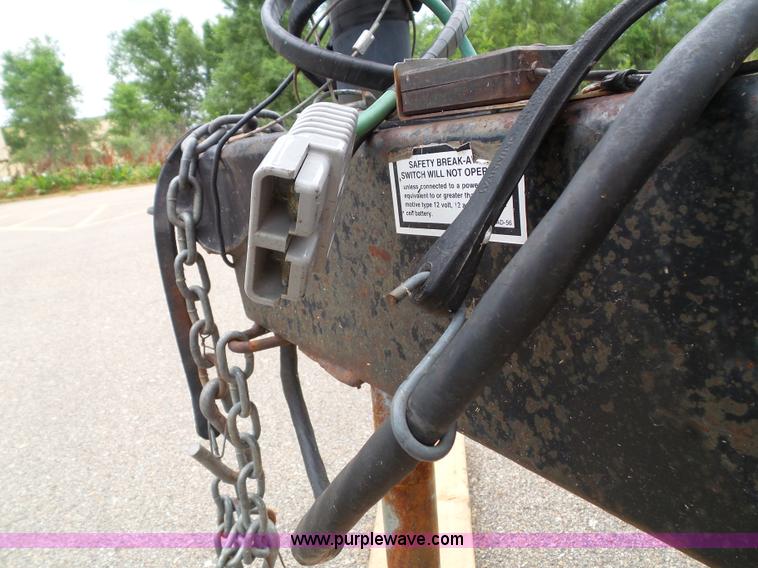 image for item J4874 2006 Vintage Millennium enclosed cargo trailer