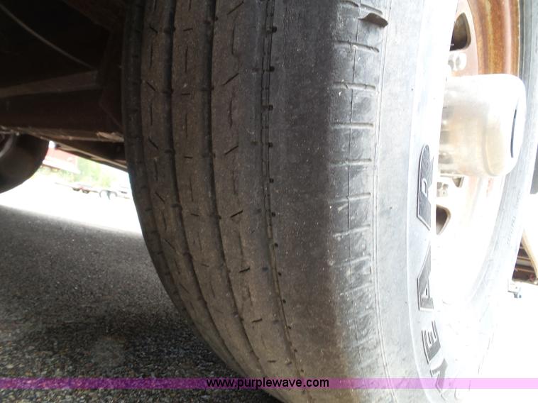 image for item J4874 2006 Vintage Millennium enclosed cargo trailer