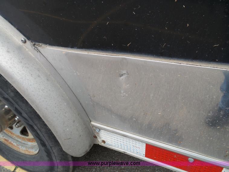 image for item J4874 2006 Vintage Millennium enclosed cargo trailer