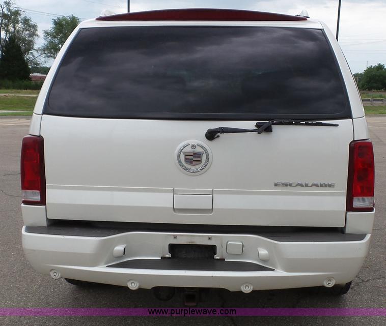 image for item J4891 2002 Cadillac Escalade SUV
