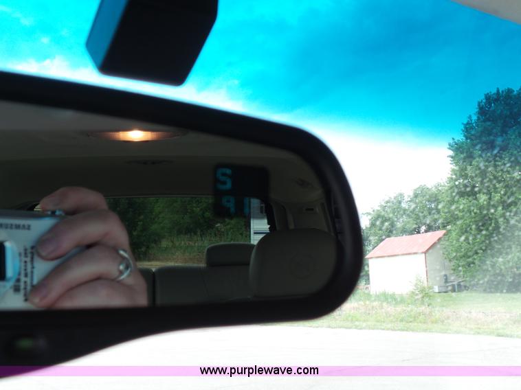 image for item J4891 2002 Cadillac Escalade SUV