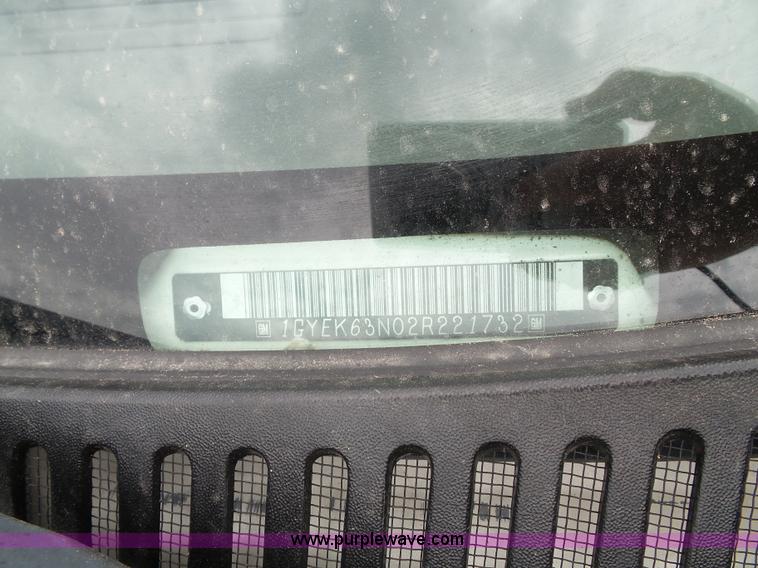 image for item J4891 2002 Cadillac Escalade SUV