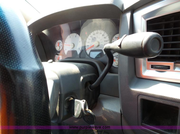 image for item J4893 2007 Dodge Ram 2500 HD Quad Cab pickup truck