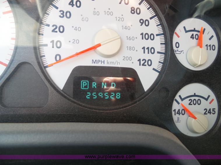 image for item J4893 2007 Dodge Ram 2500 HD Quad Cab pickup truck