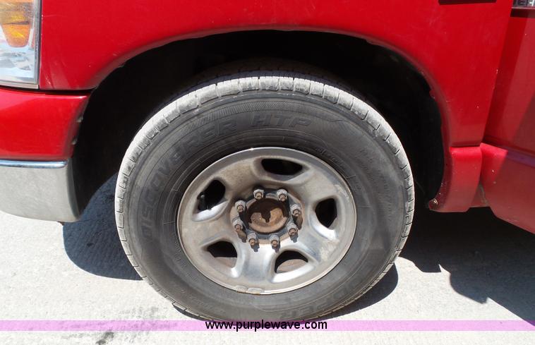 image for item J4893 2007 Dodge Ram 2500 HD Quad Cab pickup truck