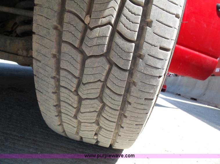 image for item J4893 2007 Dodge Ram 2500 HD Quad Cab pickup truck