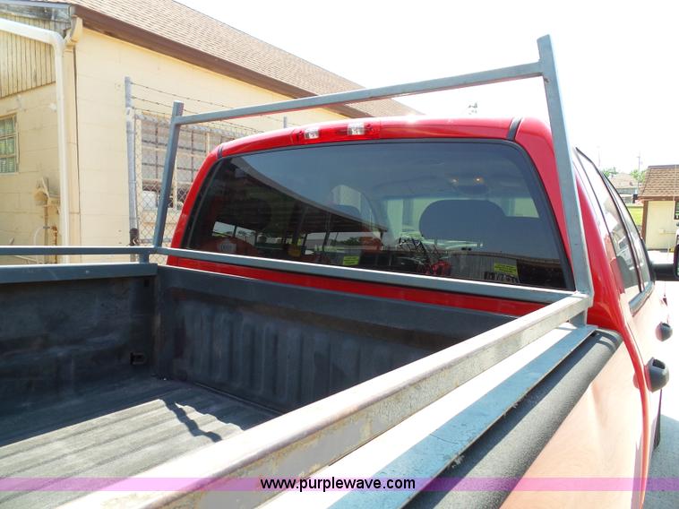 image for item J4893 2007 Dodge Ram 2500 HD Quad Cab pickup truck