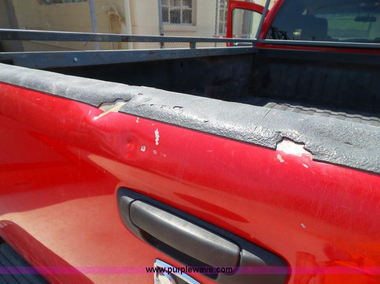 image for item J4893 2007 Dodge Ram 2500 HD Quad Cab pickup truck