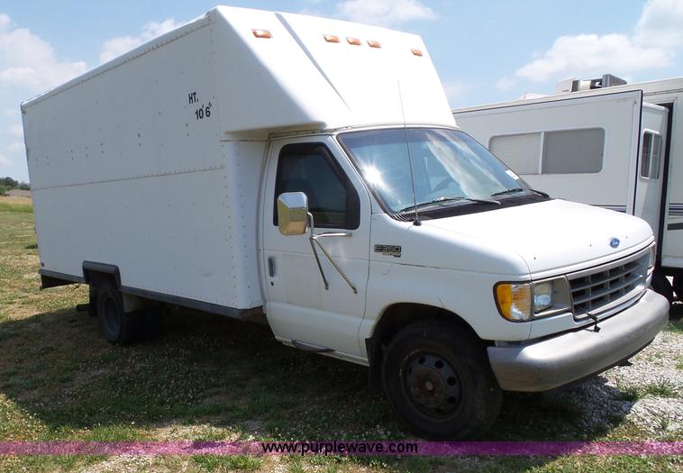 image for item J4895 1995 Ford Econoline E350 box truck