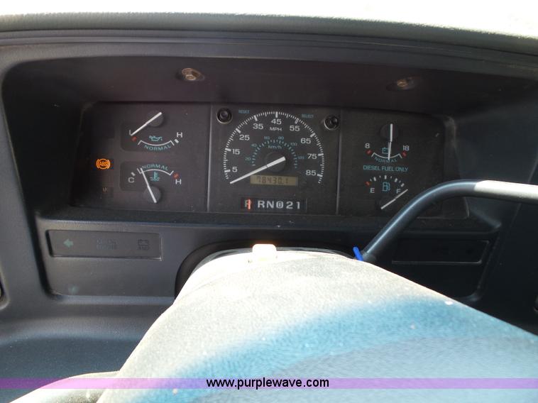 image for item J4895 1995 Ford Econoline E350 box truck