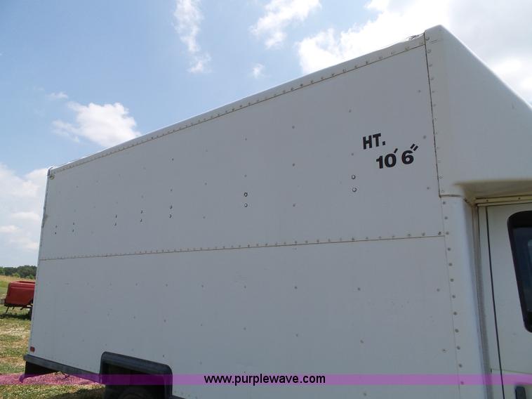 image for item J4895 1995 Ford Econoline E350 box truck