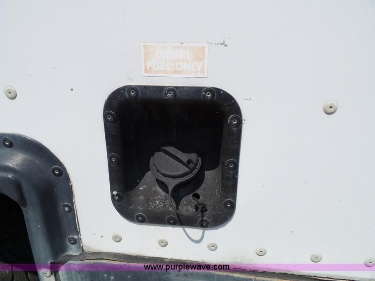 image for item J4895 1995 Ford Econoline E350 box truck