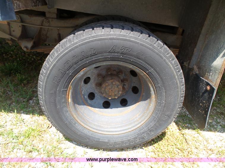 image for item J4895 1995 Ford Econoline E350 box truck