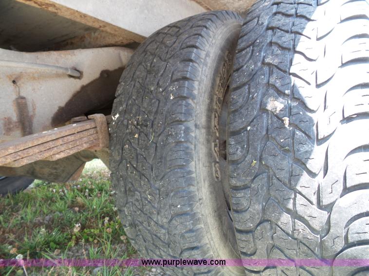 image for item J4895 1995 Ford Econoline E350 box truck